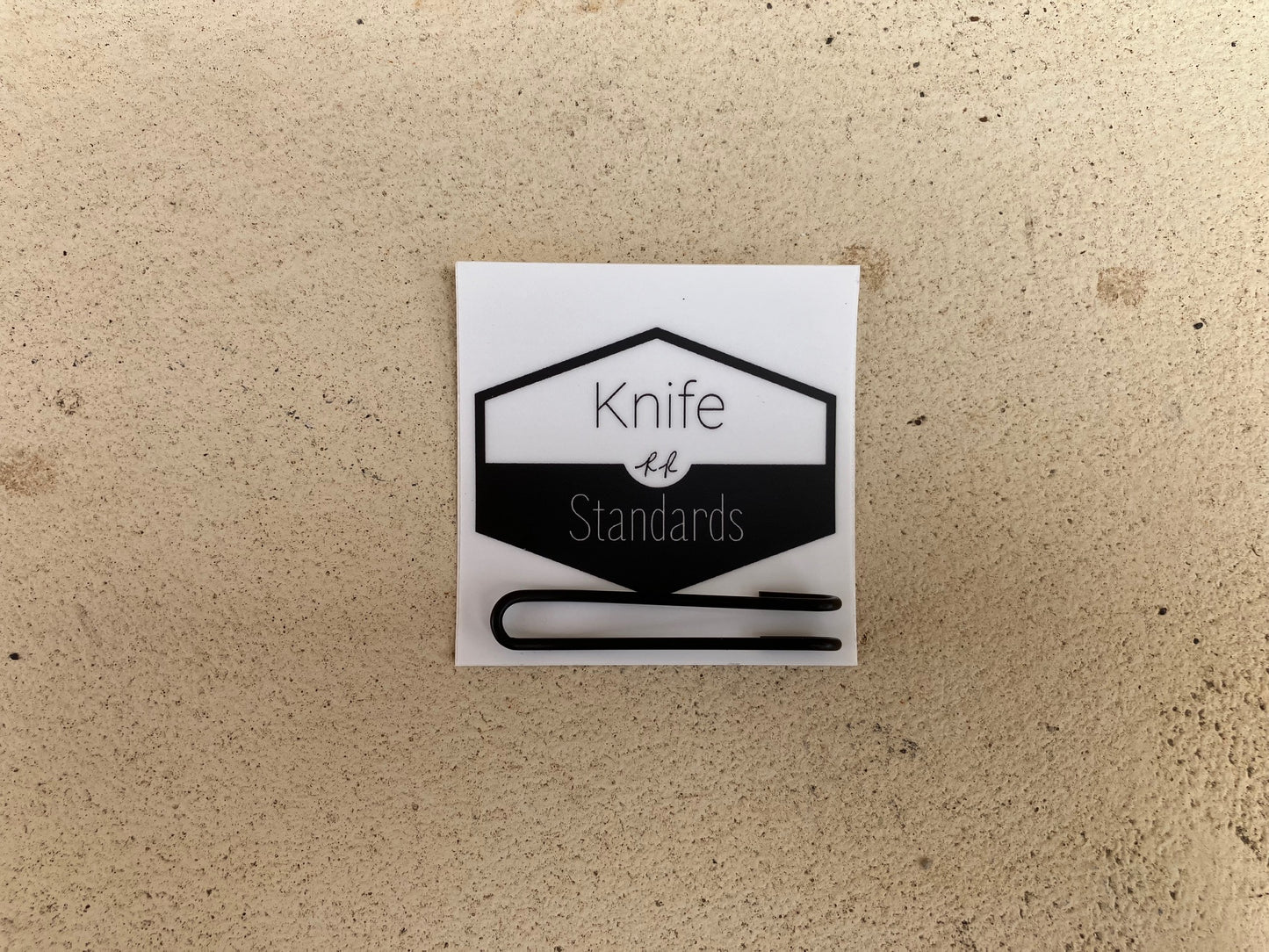 Wire Clip 'Black Out'