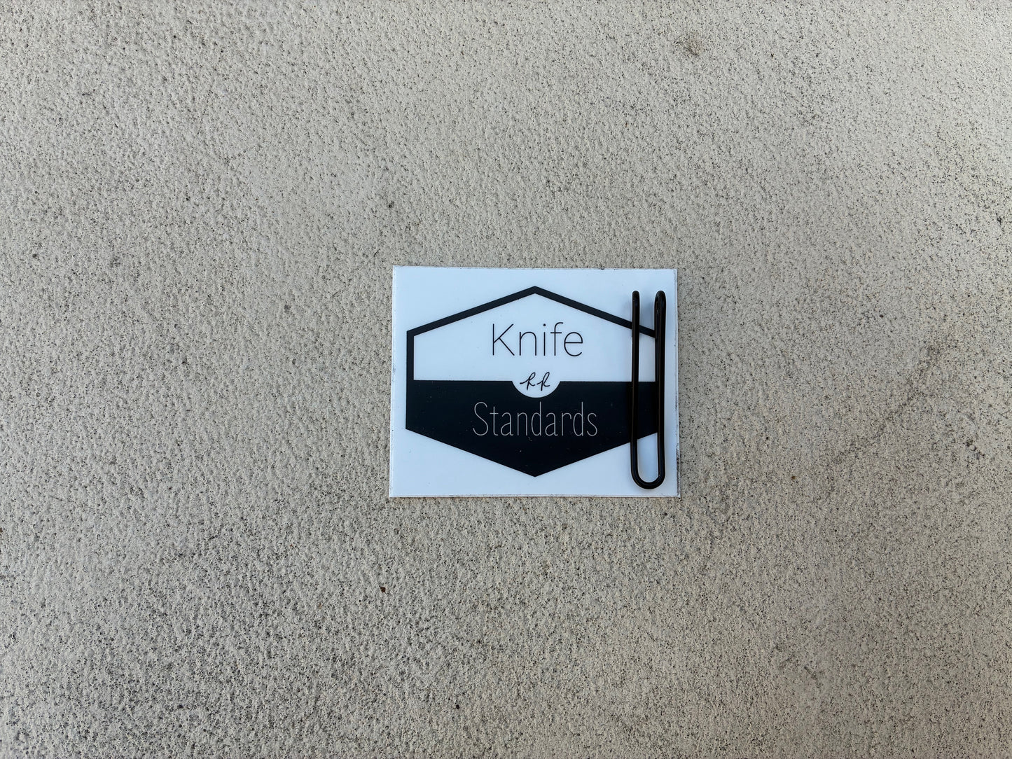 Wire Clip 'Black Out'